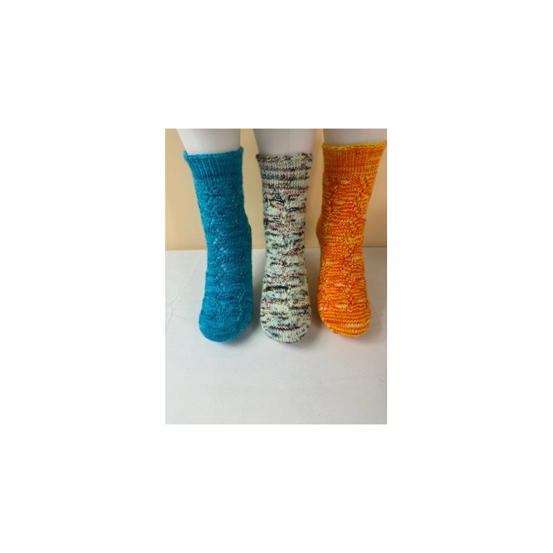 Beanstalk lace sock pattern